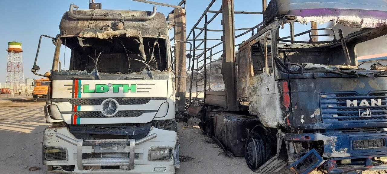 چهار کامیون ترانزیتی افغانستانی در گمرک دوغارون آتش گرفتند/حریق یک تانکر سوخت باعث ایجاد آتش سوزی شد+ فیلم