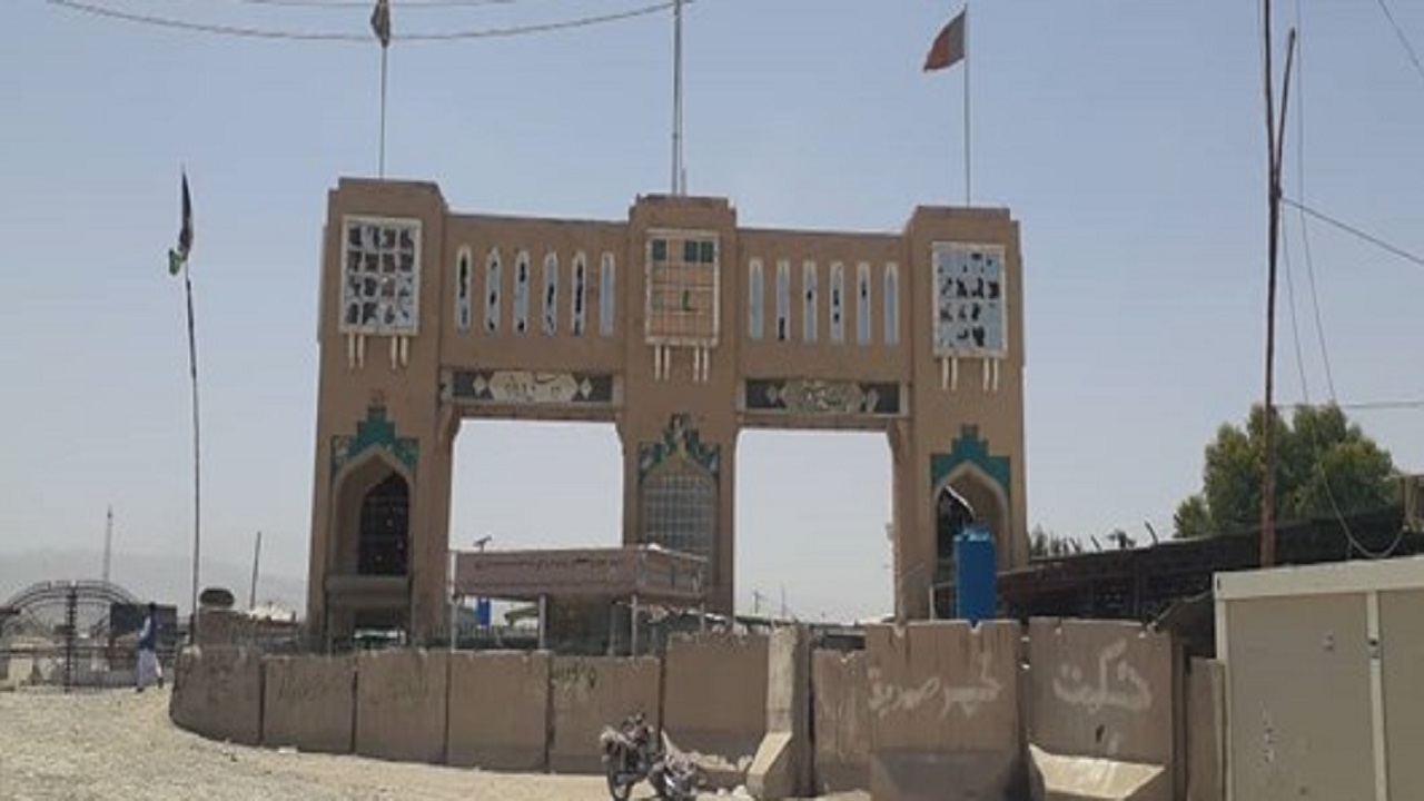 طالبان دلیل مسدود شدن گذرگاه چمن را بدرفتاری با مسافران افغان اعلام کرد