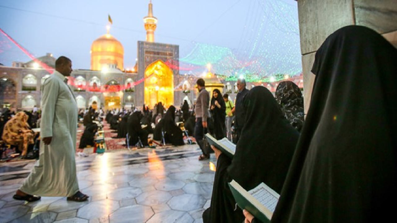 زیارتی که پاداشش بهشت است/ مقام زائر امام رضا (ع) هم‌ردیف مقام شهدای بدر