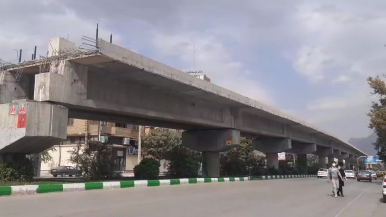 قطار شهری که هنوز به مقصد نرسیده!