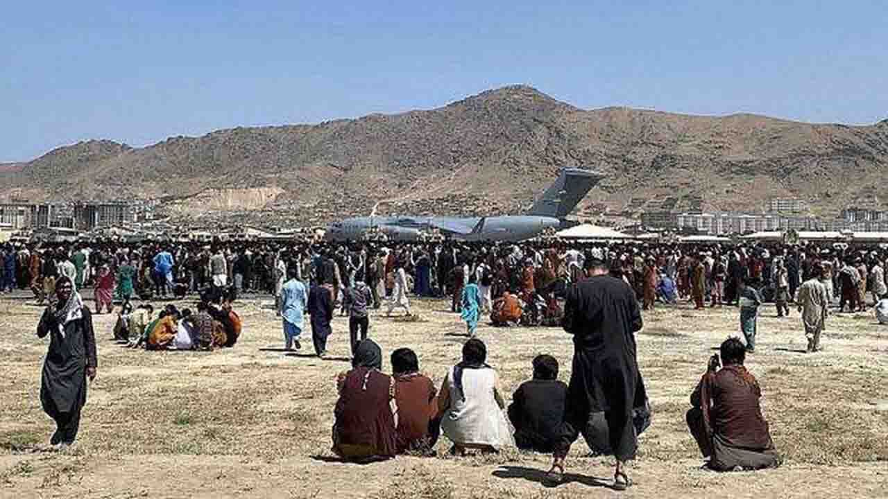 هواپیماهای نظامی چین در افغانستان چه می‌کنند؟