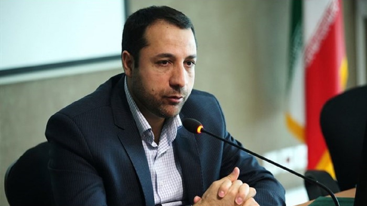 رئیس کل بانک مرکزی خواستار اجتناب از ارسال هرگونه پیام تبریک و تاج گل شد