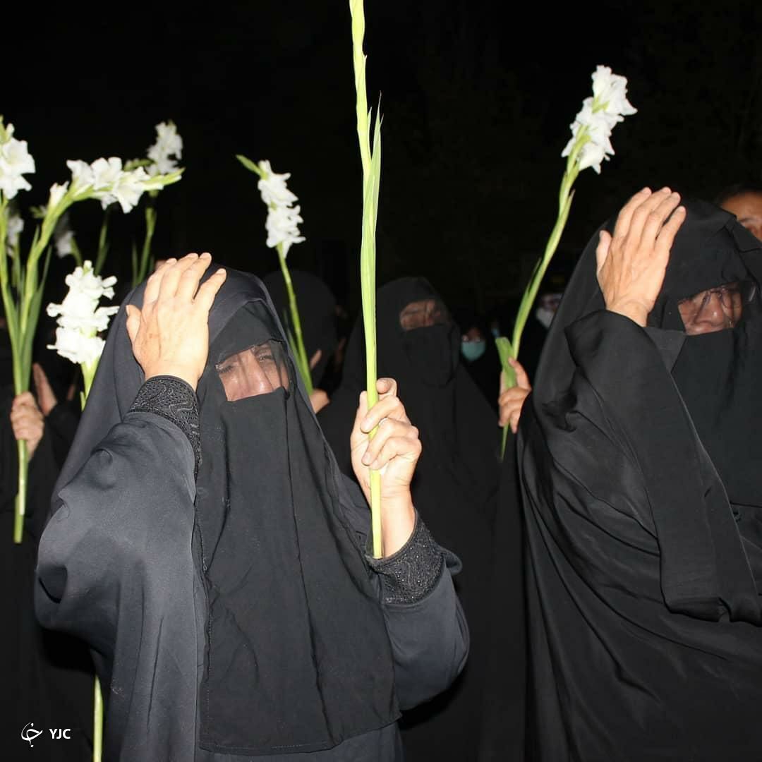 آیین شمع گردانی در زرند