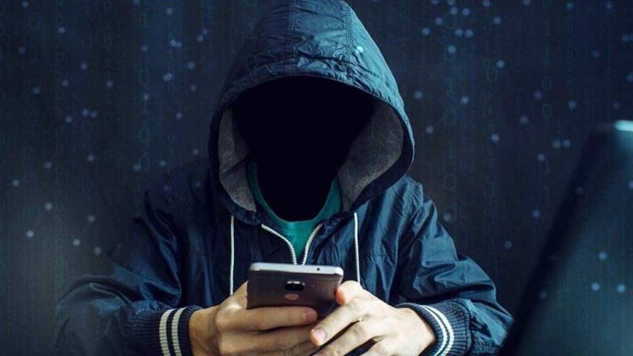 چگونه از یک سازمان در برابر جاسوس افزار‌ها محافظت کنیم؟