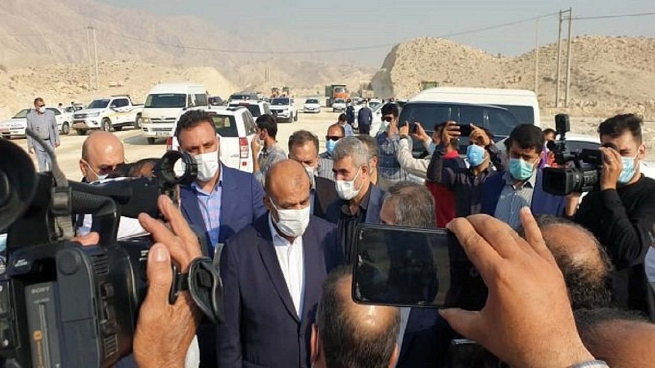 بازدید وزیر راه و شهرسازی از کمربندی کنگان - دوراهک/ پیشرفت ۸۰ درصدی جاده وفاق