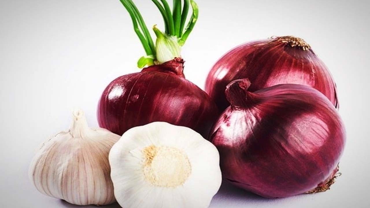 سیر و پیاز جوانه‌زده قابل خوردن هستند؟