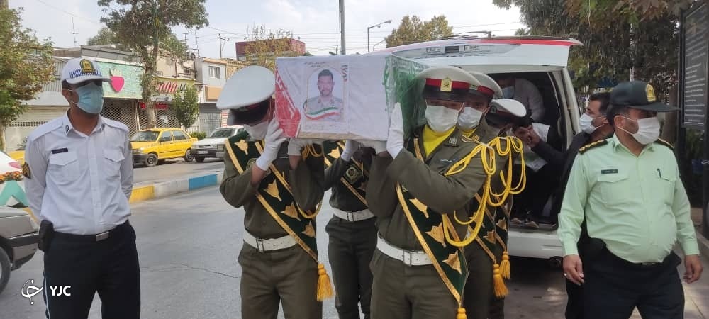 تشییع پیکر شهید امیر صادقی در نیشابور تشییع پیکر شهید امیر صادقی در نیشابور