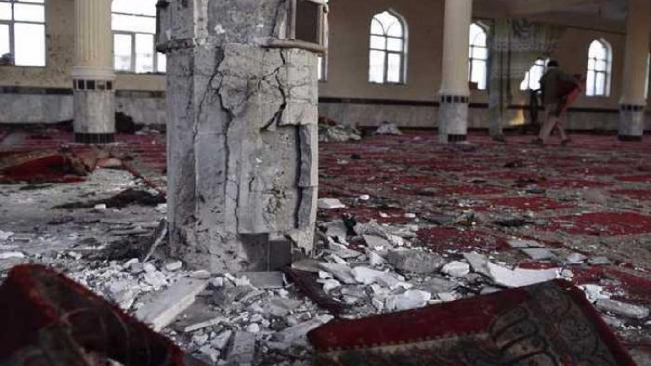 انفجار در مسجد شیعیان در قندوز ۲۶۰ شهید و زخمی برجای گذاشت