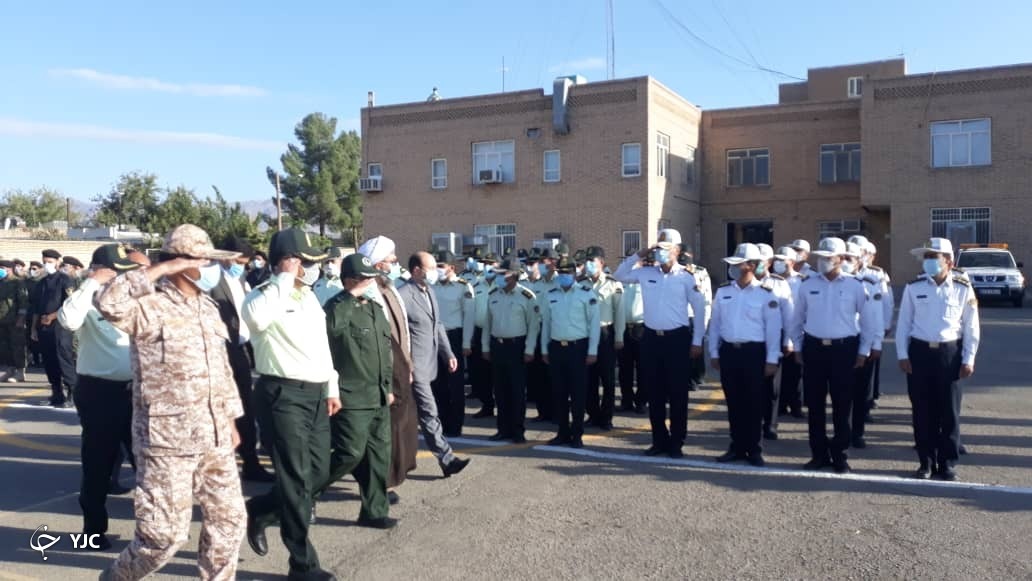 صبحگاه مشترک نیروهای نظامی و انتظامی 