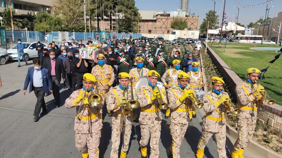 آیین تشییع و تدفین پیکر مطهر شهید حسینی پور در کرمان 