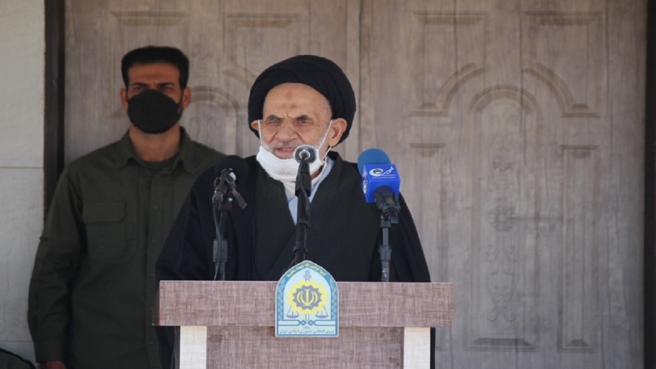 حقی که نیروی انتظامی به گردن جامعه دارد انکار ناشدنی است
