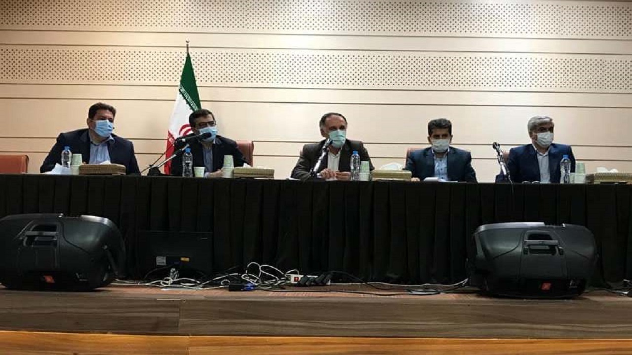 سرمایه گذاری ها و اشتغال موجود در استان را مواظبت کنیم