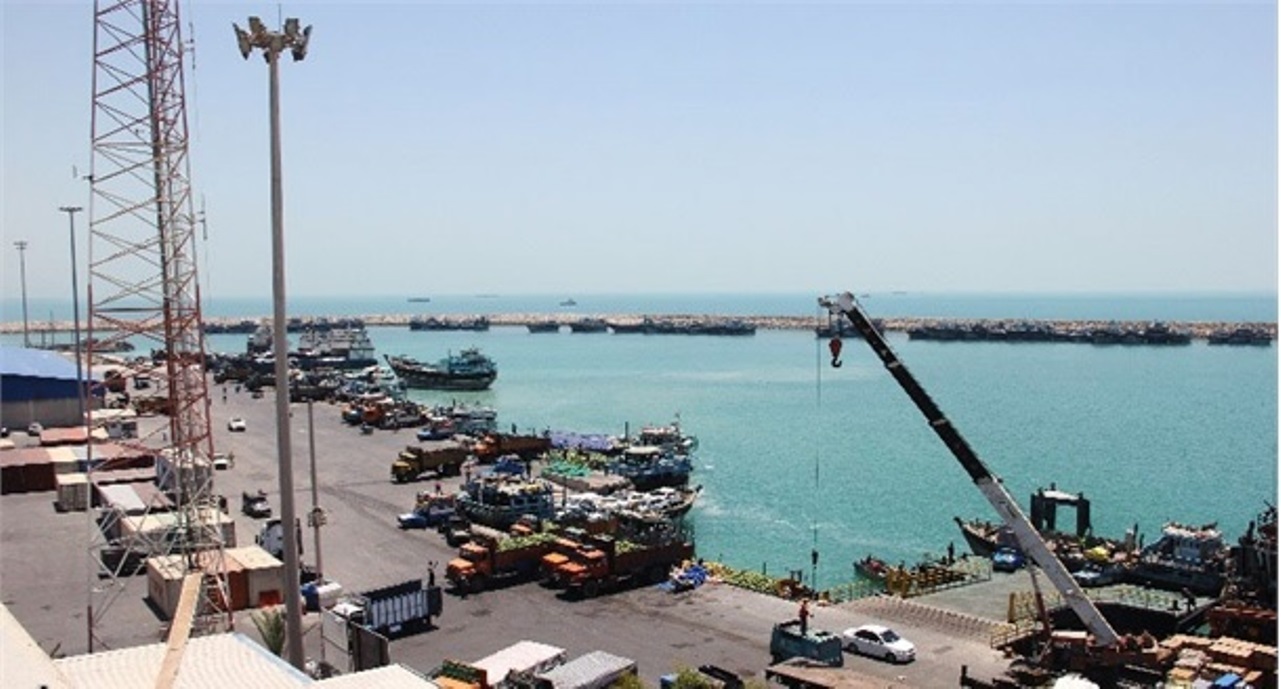 صادرات نفت از بنادر غرب هرمزگان افزایش یافت