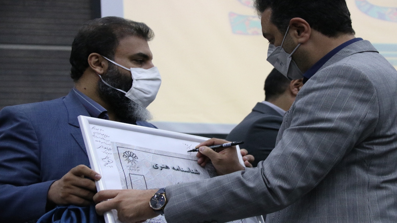 محصولات فاخر صنایع‌ دستی فارس شناسنامه‌دار می‌شوند