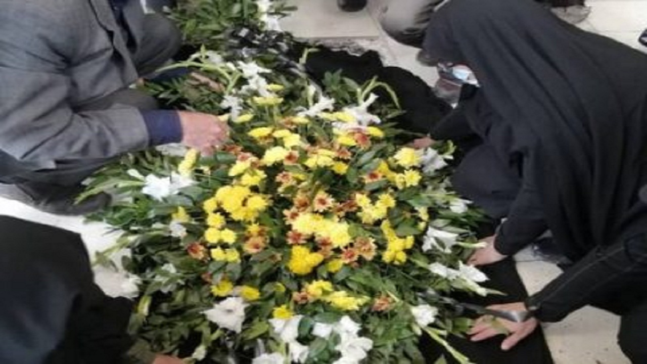 تشییع پیکر مادر شهیدان رودباری در شهمیرزاد
