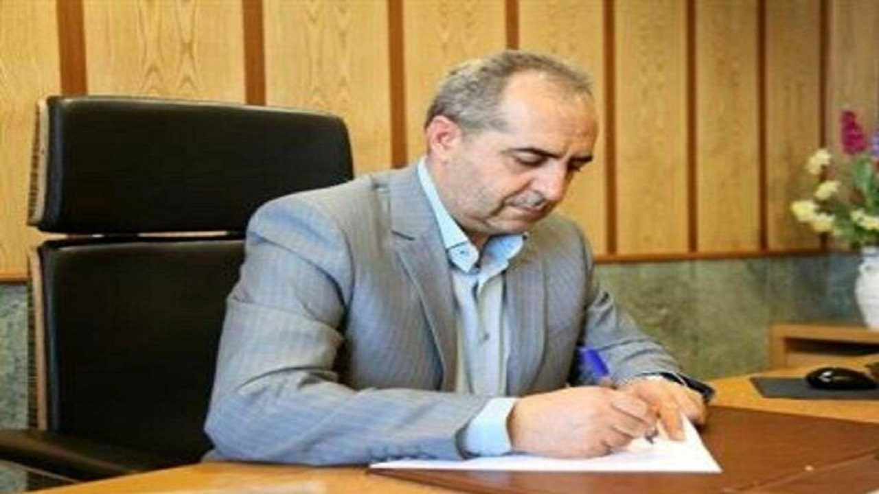 استاندار قهرمانی تیم تنیس معادن منگنز قم در مسابقات جهانی را تبریک گفت