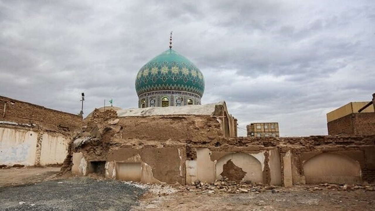 بلاتکلیفی پروژه چهل اختران قم ۱۰ ساله شد / ساماندهی همچنان زیر ریل وعده های ناتمام