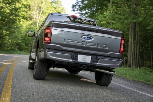 مقایسه تویوتا توندرا با فورد F-150 + فیلم
