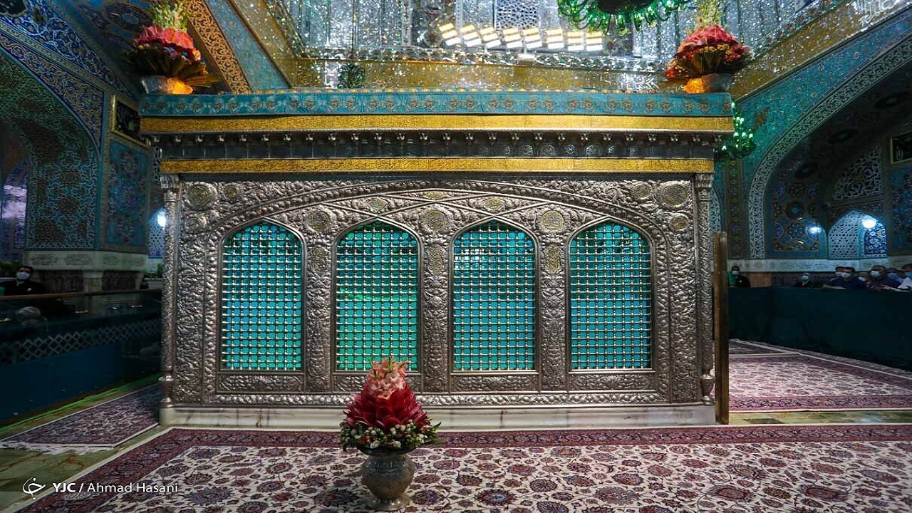 آیه تطهیر درباره پاکیزگی خود ائمه (ع) است نه ضریح/ زیارت به قیمت هنجارشکنی!