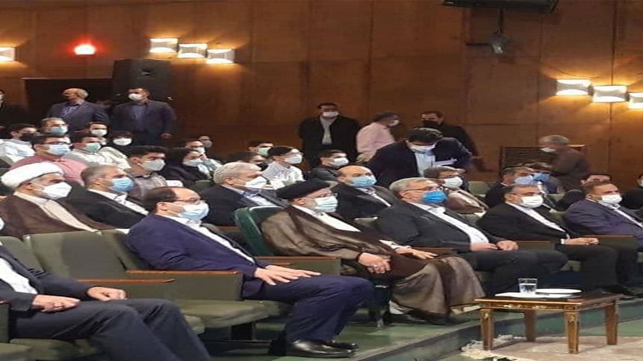 دانشگاه تهران با رویکرد کارآفرینی مسائل کشور را حل می‌کند