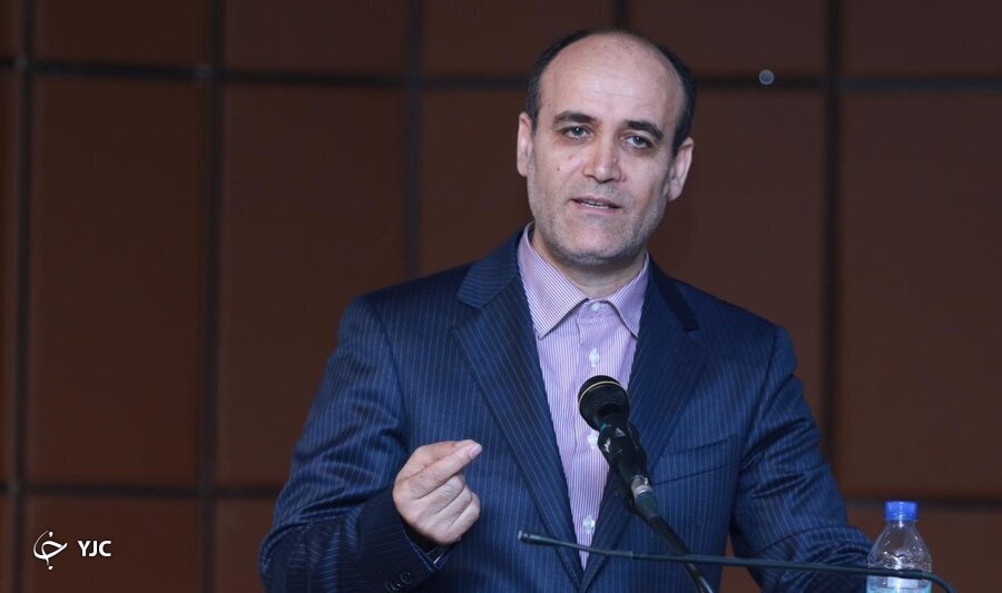 چه کسی ریاست سازمان بورس را به دست می گیرد؟