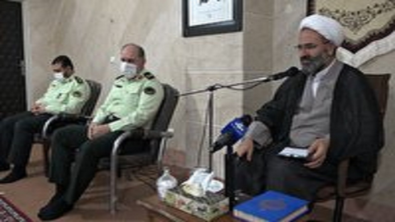 مردم باید از فعالیت‌های سخت و خدمات امنیتی پلیس آگاه شوند