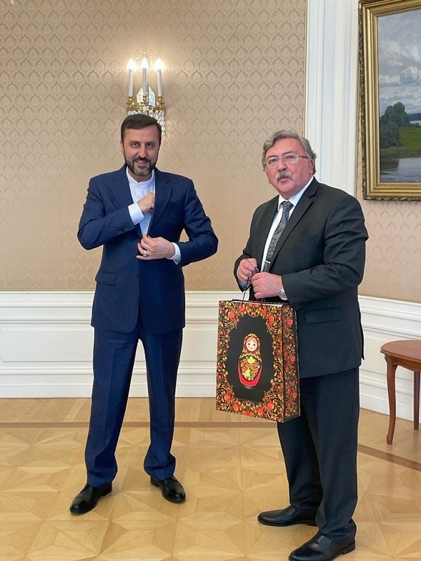 اولیانوف از دیدار نهایی با نماینده دائم ایران در مذاکرات برجامی خبر داد اولیانوف از دیدار نهایی با نماینده دائم ایران در مذاکرات برجامی خبر داد
