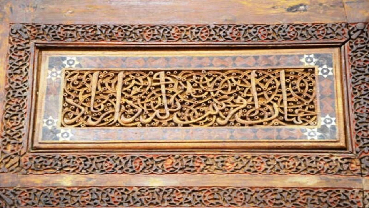 صندوق چوبی قرن نهمی در امامزاده روستای پرور مهدیشهر مرمت شد