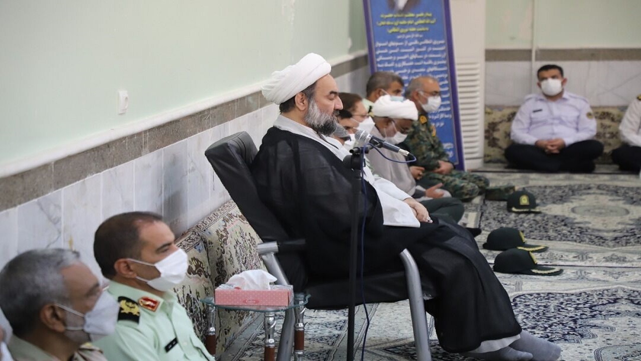 نیروی انتظامی کارگزار خداوند برای تامین امنیت جامعه است