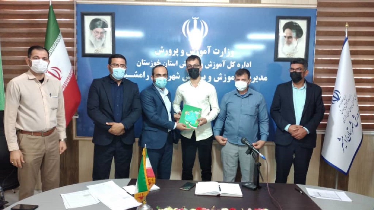 دانش آموز رامشیری در جمع دانشجویان پزشکی نشست
