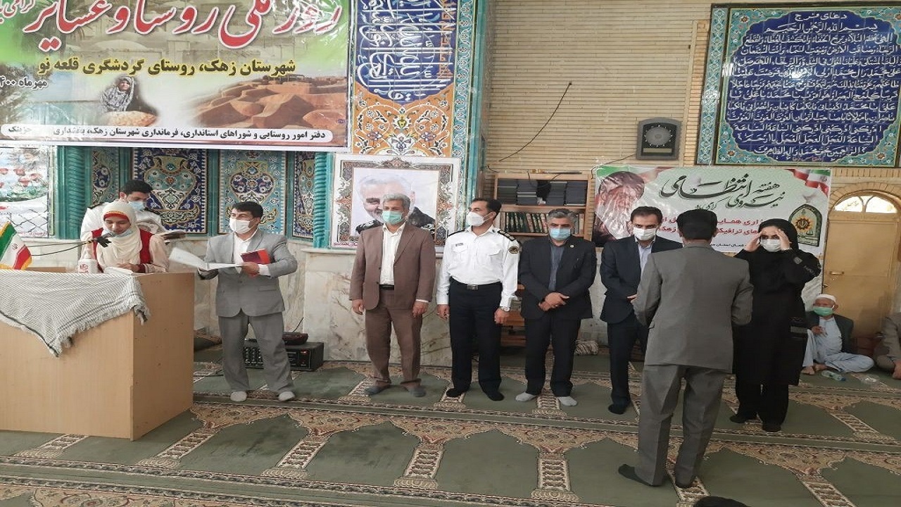 تقدیر رئیس پلیس راه شمال از نمونه‌های ترافیکی در هفته ناجا / دهیاران نقش مهم و موثری در کاهش تصادفات در راه‌های روستایی دارند