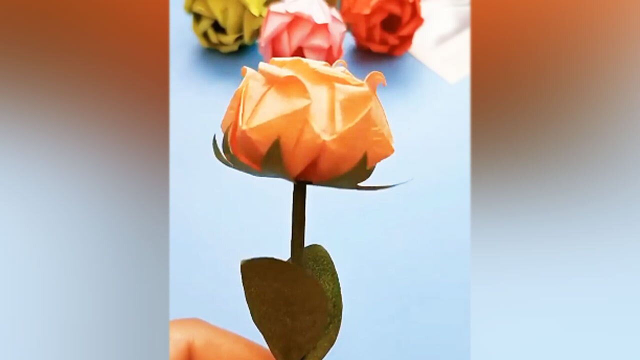آموزش ساخت گل رز و برگ با چند تکه کاغذ + فیلم