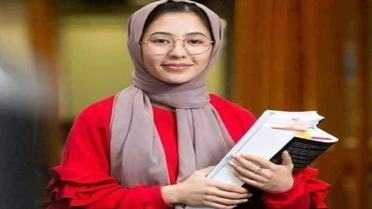 دختر مهاجر افغانستانی بالاترین نمره رشته پزشکی نیوزیلند را کسب کرد