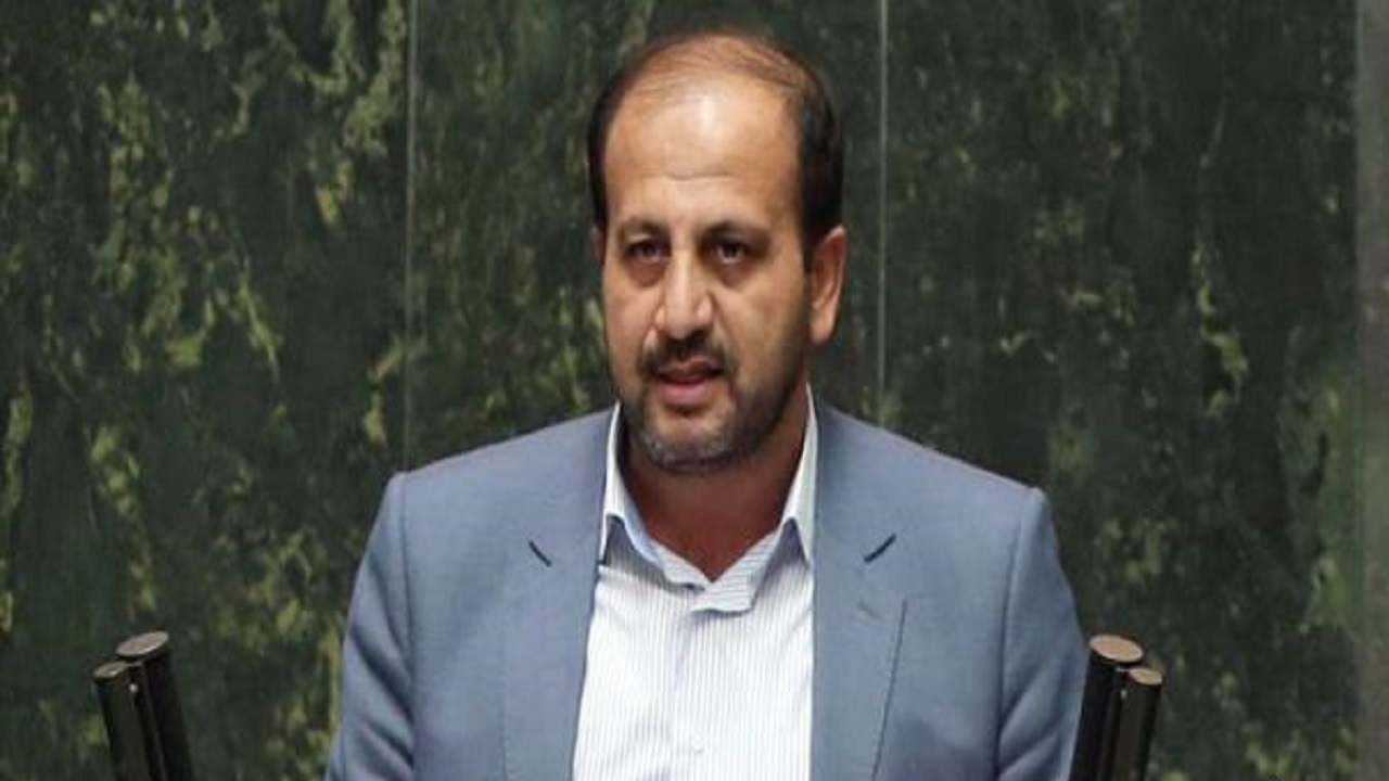سرم  و دارو در بازار پیدا نمی‌شود/ وزیر بهداشت به وضعیت بازار دارو نظارت کند
