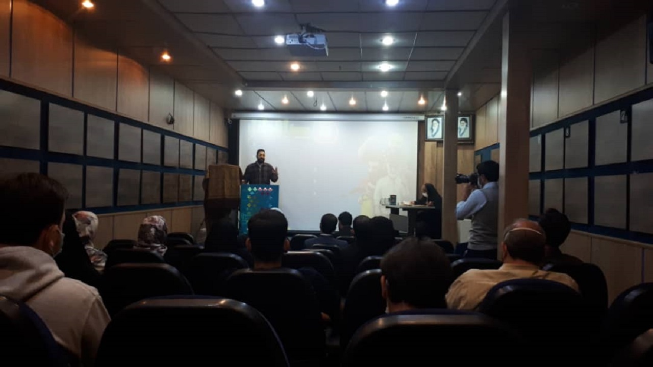 رونمایی از بازی موبایلی سرافرازان در قزوین