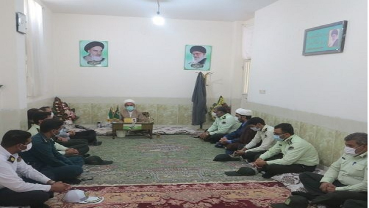 دیدار مسئولان انتظامی شهرستان هامون با امام جمعه شهرستان