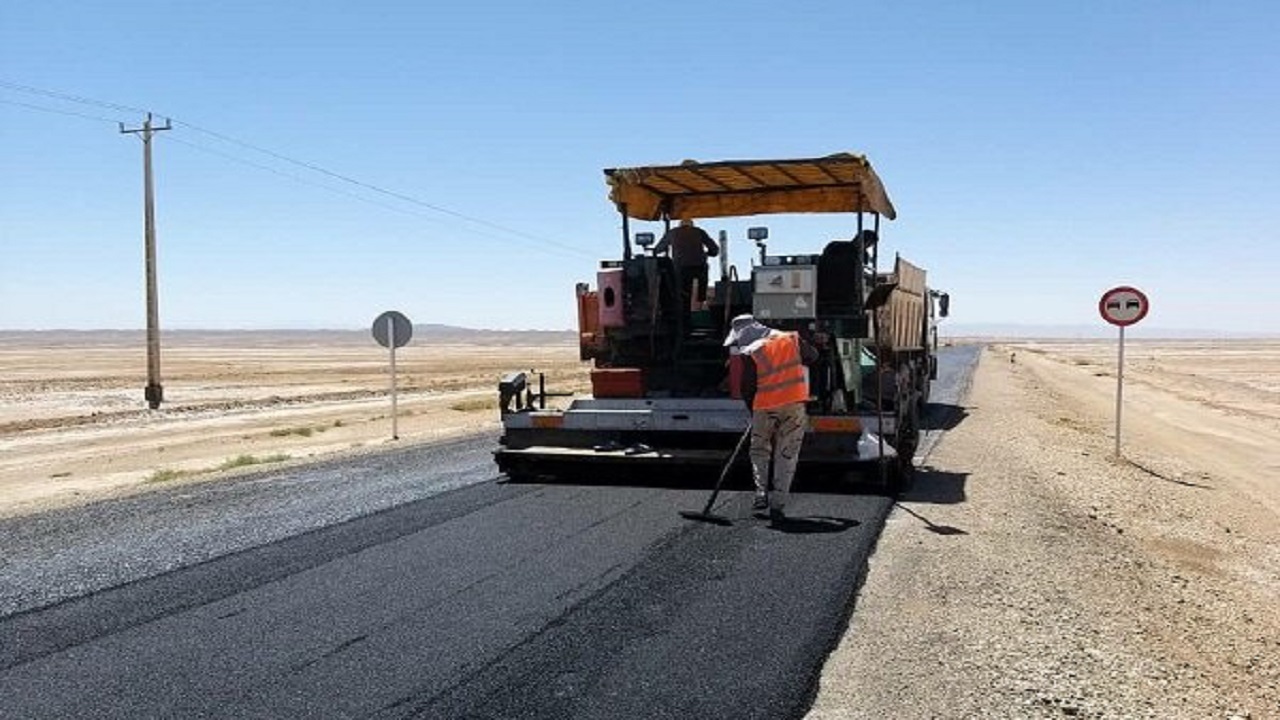 ۴۲۵ کیلومتر از راه‌های اصلی آذربایجان غربی آسفالت می‌شود