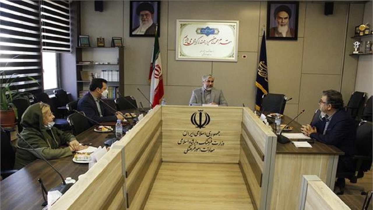 واردات کتب خارجی با هدف انتقال دانش مطلوب است
