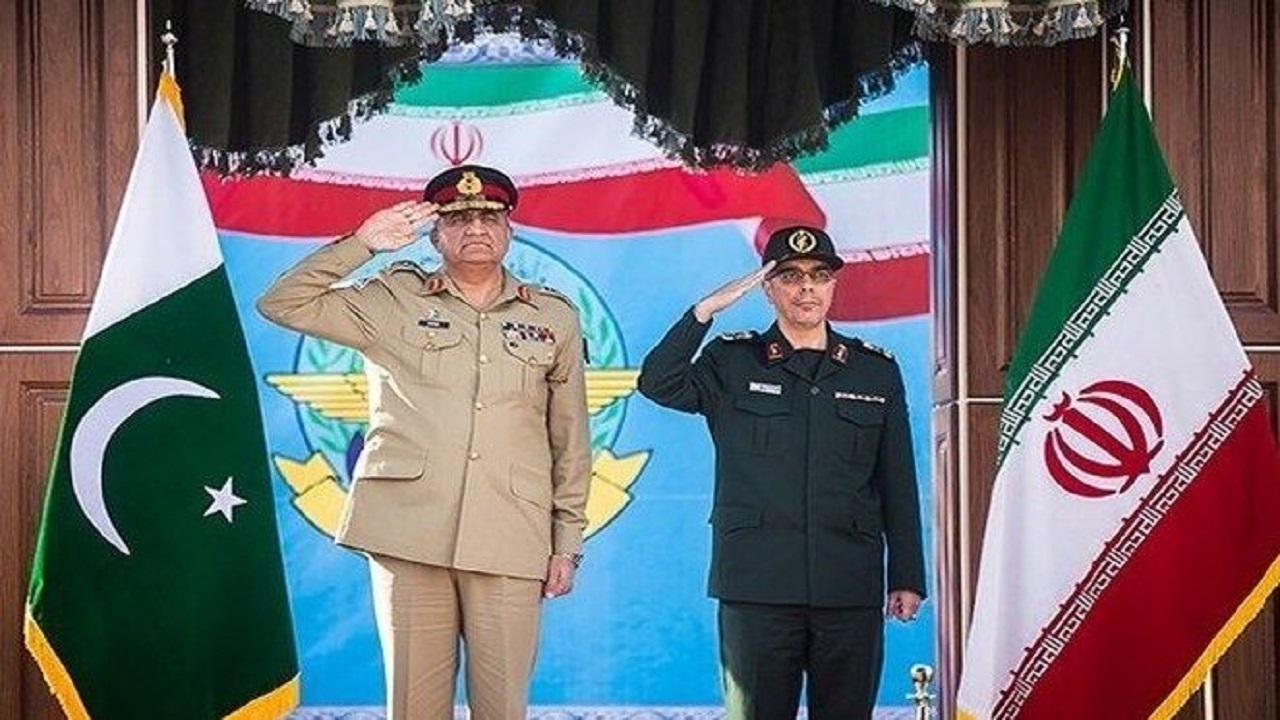 دیدار سرلشکر باقری با فرمانده ارتش پاکستان