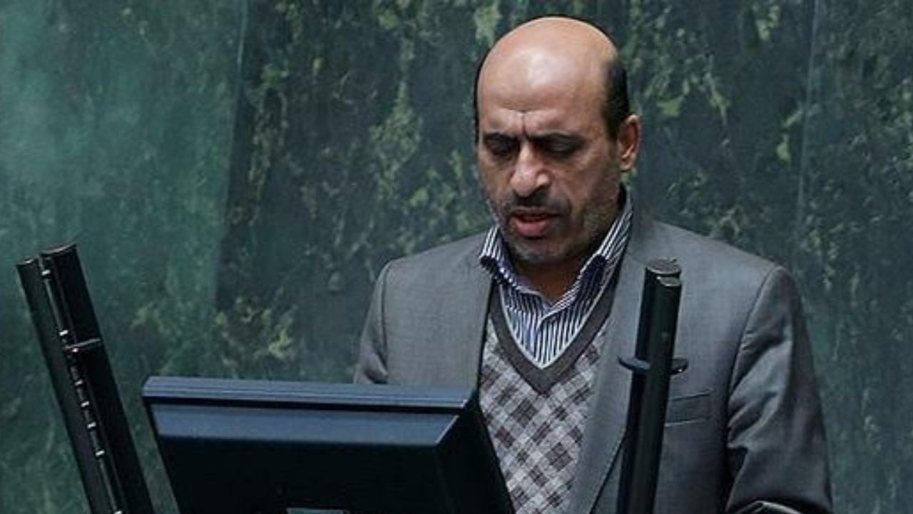 اصحاب رسانه از هر گونه حمایت دولتی محروم هستند/برخورد با حقوق‌های نجومی باید در دستور کار مجلس و دولت باشد