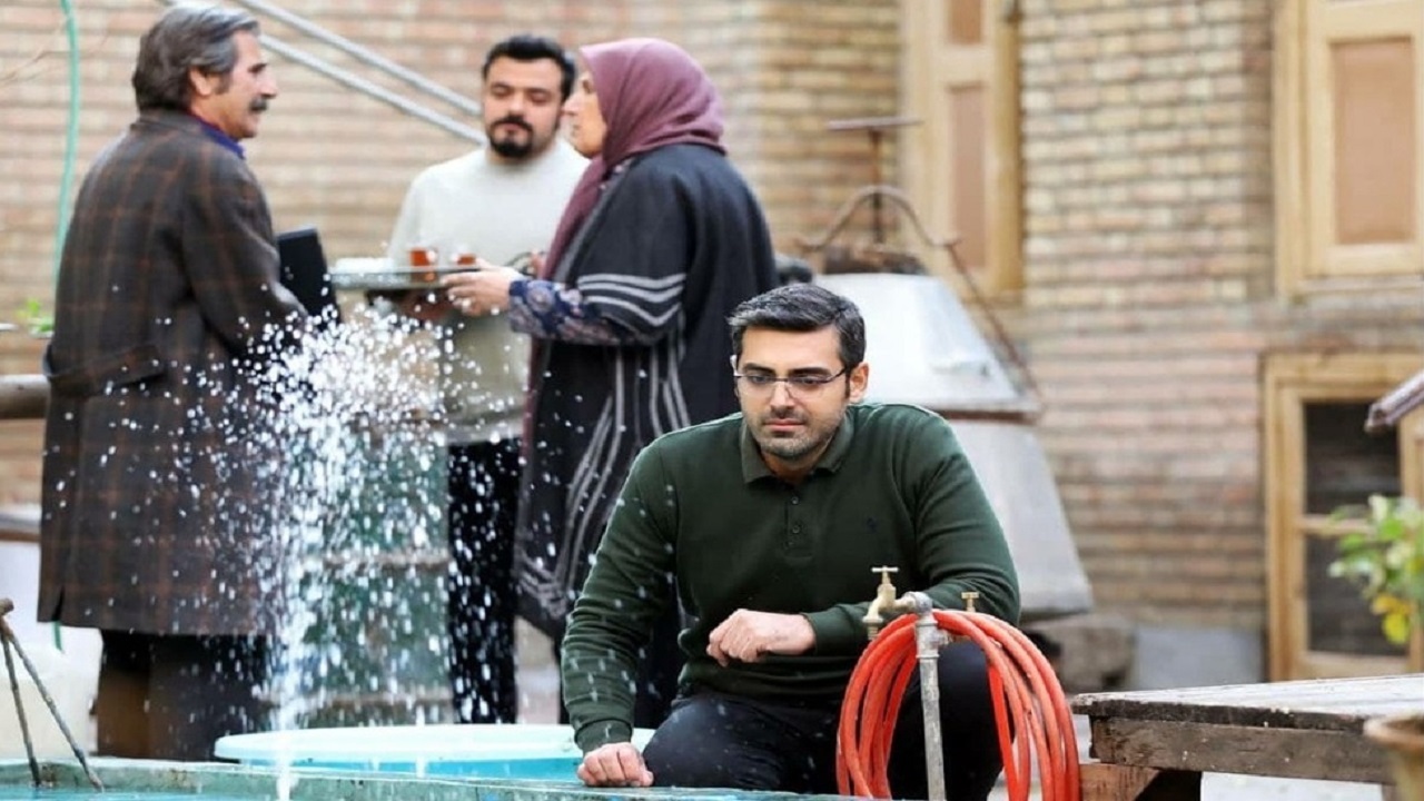 رهبری: دستمزد‌های بالا در سینما فقط برای چند بازیگر است/اکثر بازیگران مشکل معیشت دارند