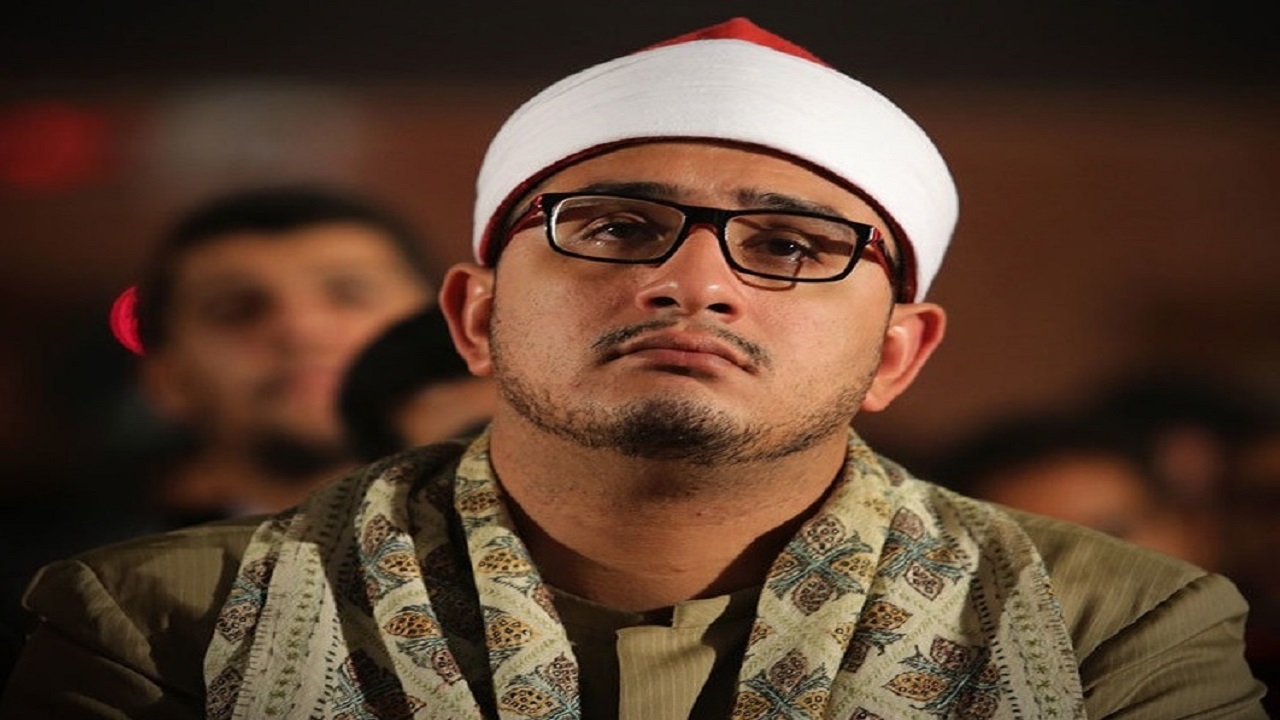تلاوت پسر شحات انور در اختتامیه لیگ فوتبال مصر و واکنش جالب تماشاچیان