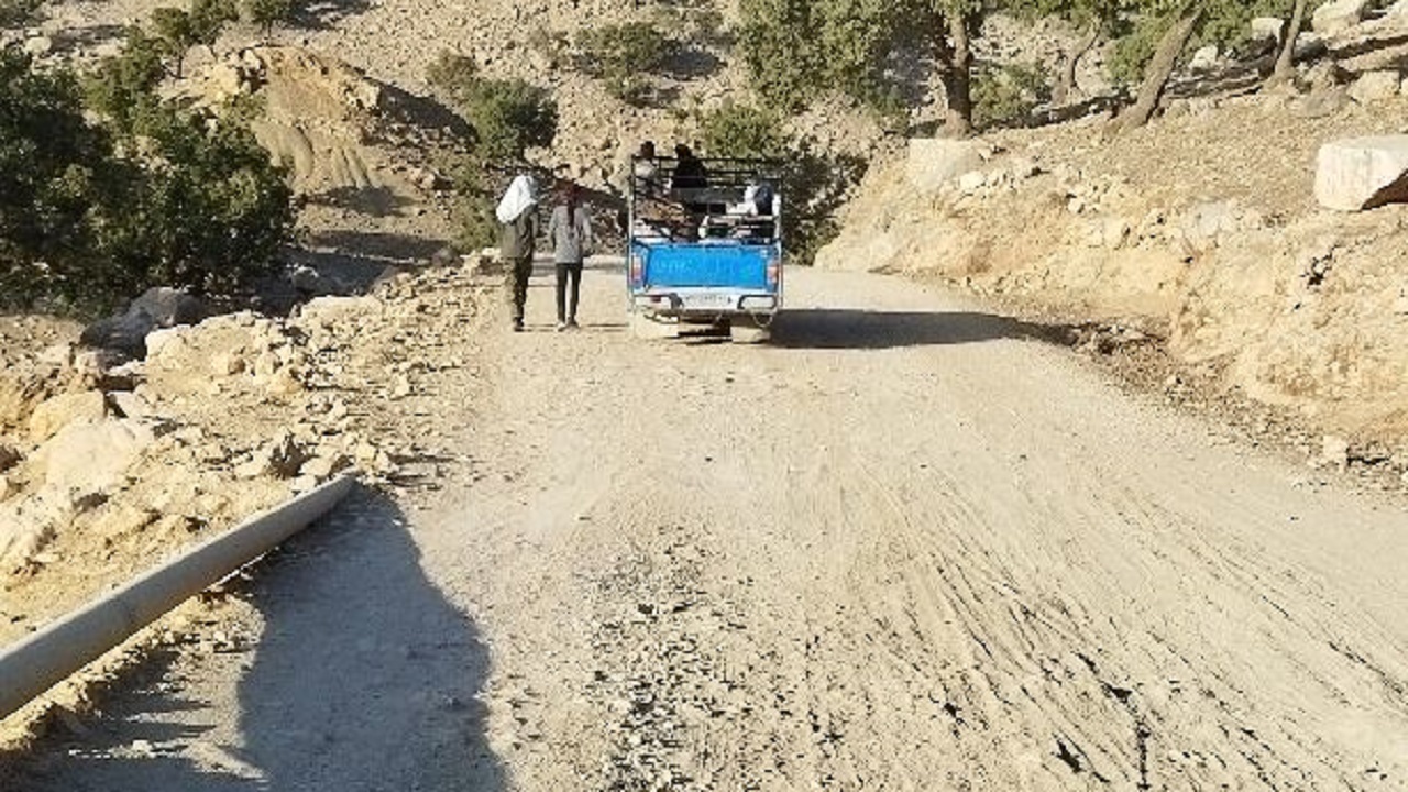 جاده سازی و آبرسانی اولویت‌های مناطق عشایری اندیکا هستند