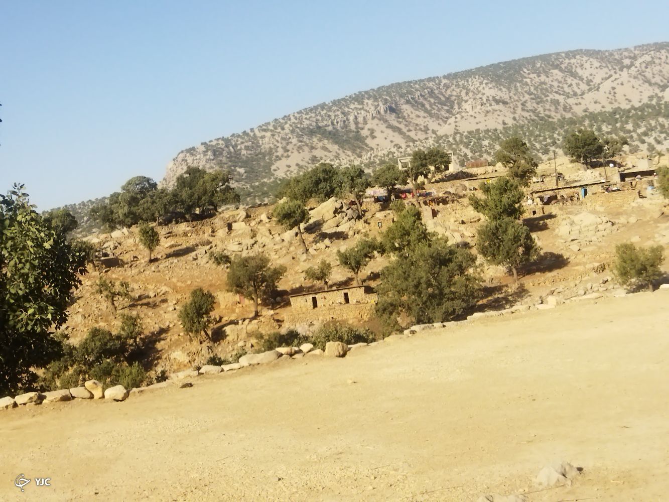 تصویری از منطقه عشایری امام زاده عبدالله اندیکا