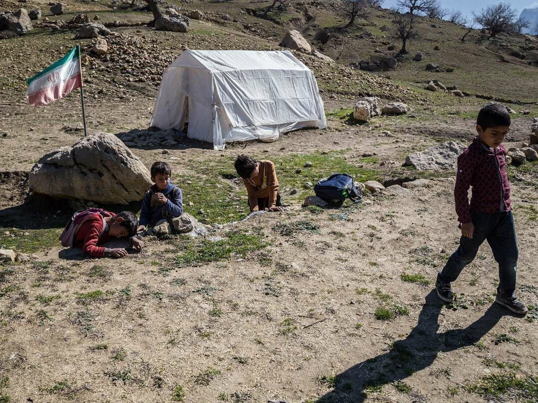 مدارس در مناطق عشایری اندیکا