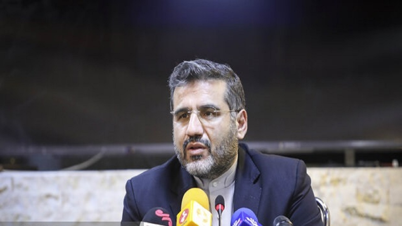 ایران قوی با همنشینی متوازن اقتصاد و سیاست و صدرنشینی فرهنگ به وجود می‌آید