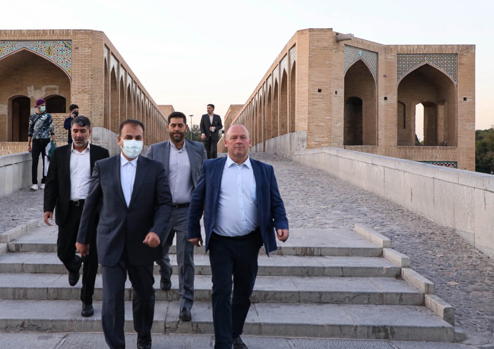 بازدید رییس مجلس ملی کشور سوییس از کلیسای وانک و پل خواجو اصفهان