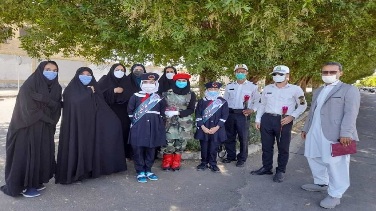 فرمانده انتظامی چابهار: پلیس جامعه‌محور در کنار مردم نقش‌آفرینی می‌کند