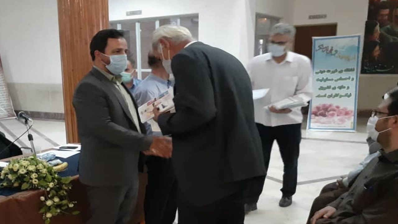 اصحاب فرهنگ و هنر در همدان تجلیل شدند