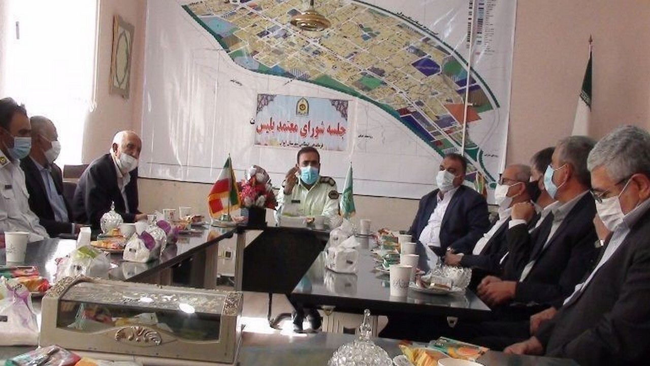 معتمدین و متنفذین نقش اول را در حل و فصل مسائل اجتماعی دارند